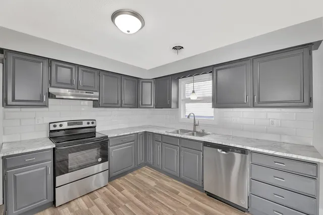 $134,900 | 1860 South Ash Avenue, Wichita, KS 67211