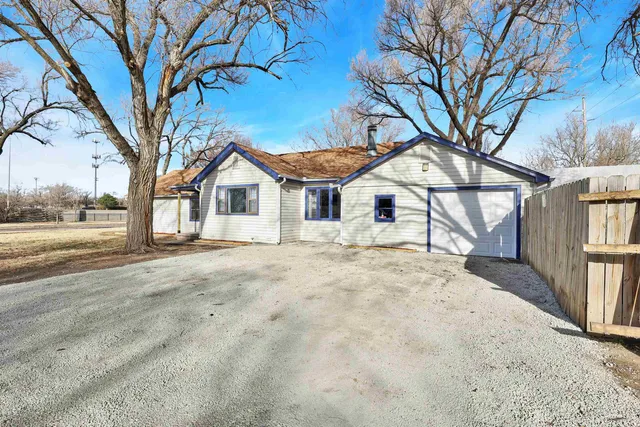 $134,900 | 1860 South Ash Avenue, Wichita, KS 67211