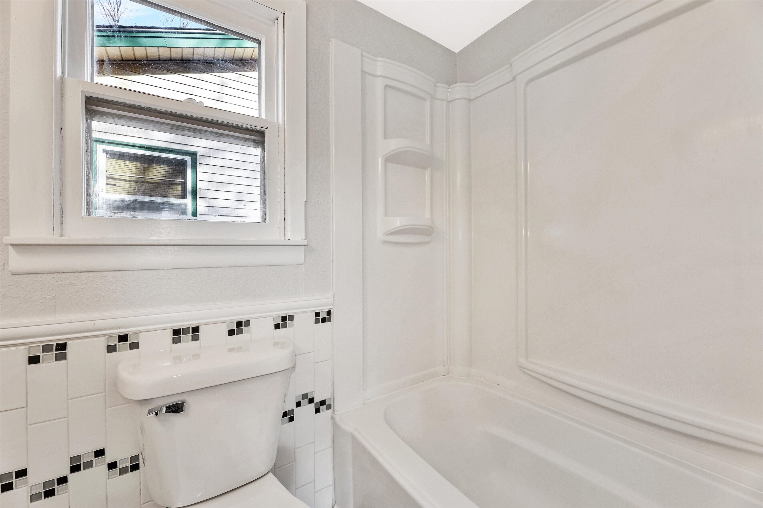 1860 South Ash Avenue Wichita, KS 67211 - Photo 6 of 28