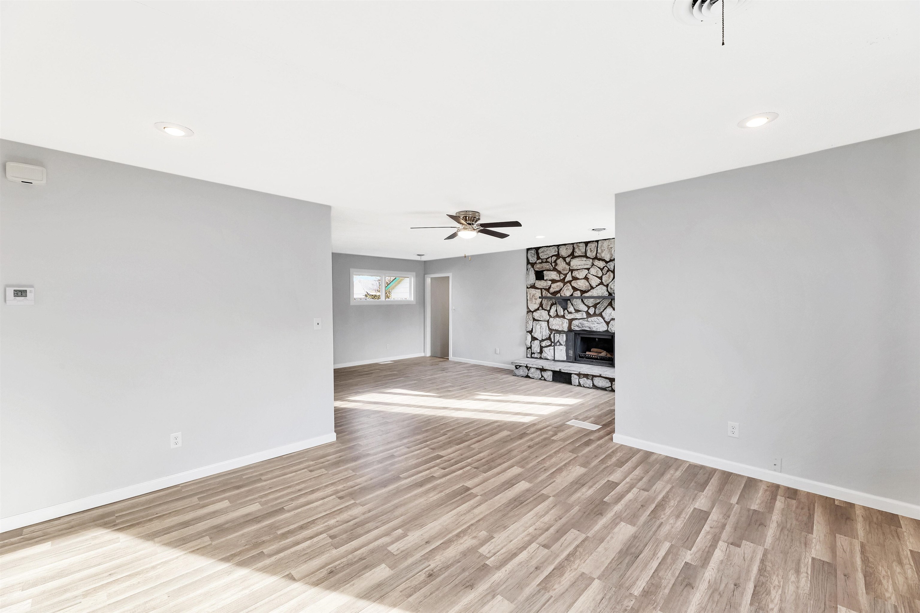 1860 South Ash Avenue Wichita, KS 67211 - Photo 7 of 28