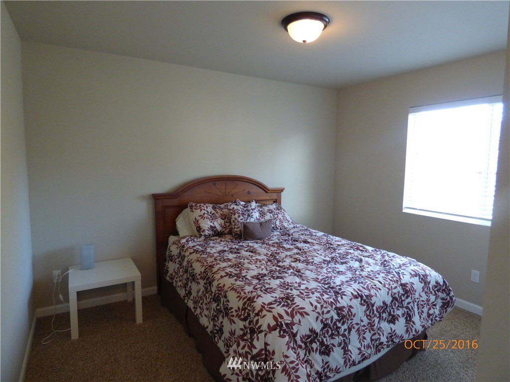 5009 Northeast 2nd Court Renton, WA 98059 - Photo 14 of 24 Gallery Image 14