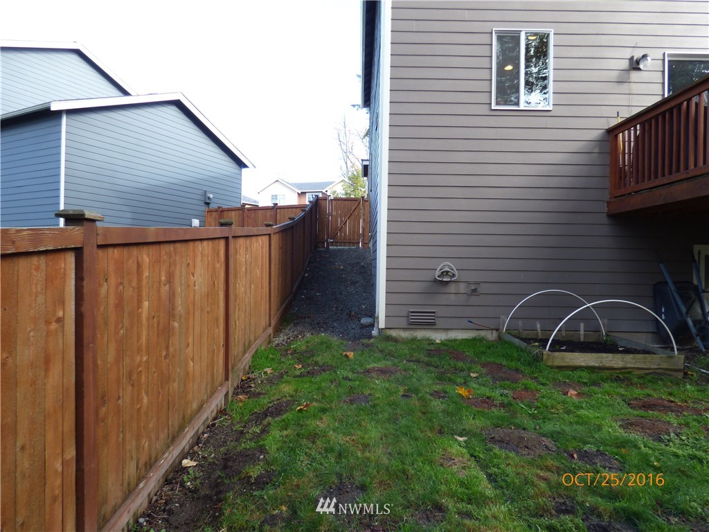 5009 Northeast 2nd Court Renton, WA 98059 - Photo 23 of 24 Gallery Image 23