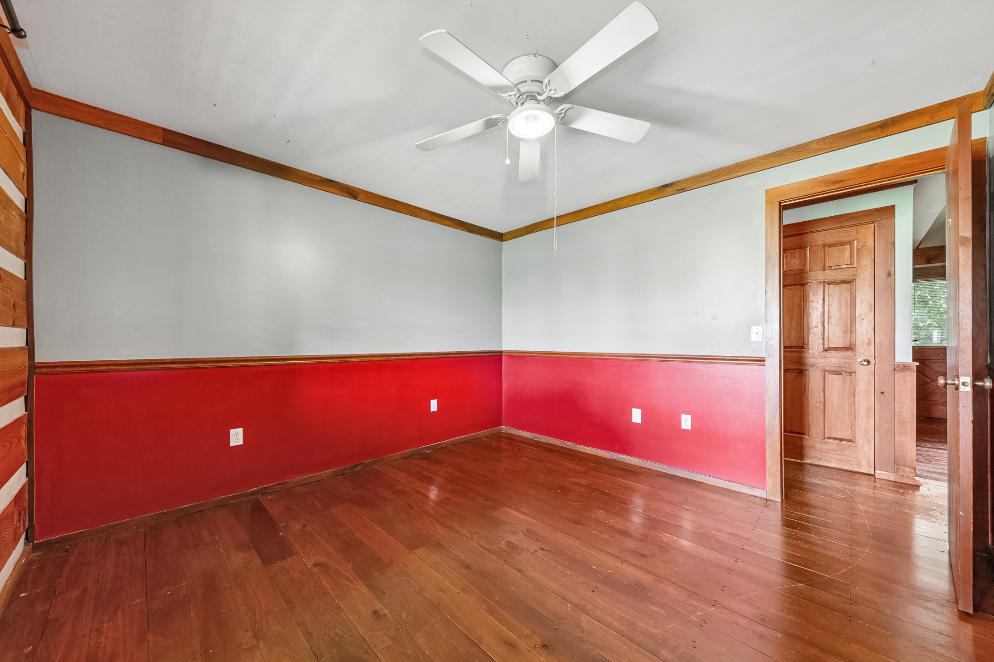 2151 Maysville Road Dickson, TN 37055 - Photo 66 of 98 a view of a livingroom with a workspace