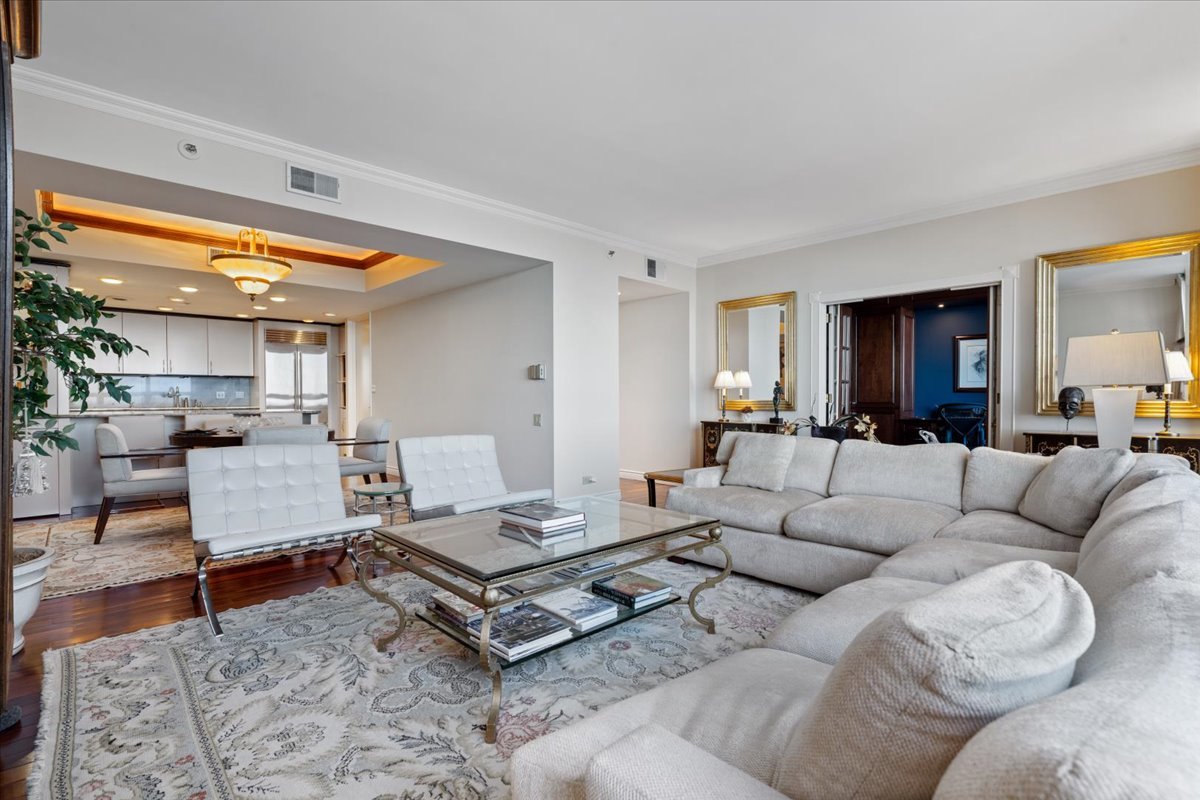 180 East Pearson Street, Unit 4002 Chicago, IL 60611 - Photo 13 of 40 a living room with furniture and a large window