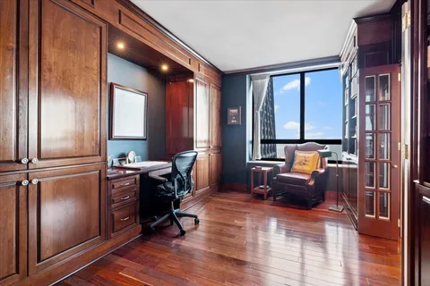 $1,024,500 | 180 East Pearson Street, Unit 4002, Chicago, IL 60611