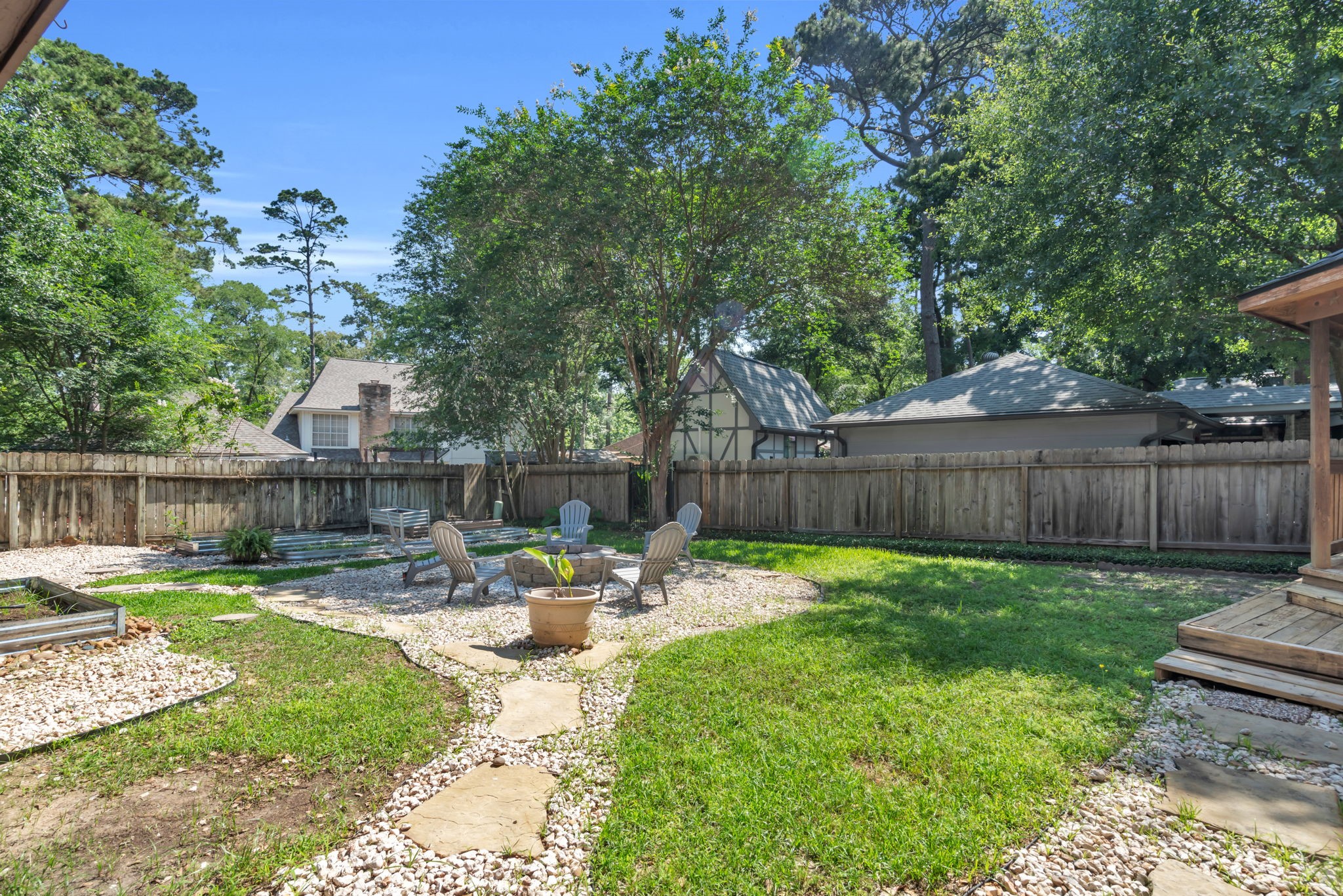 6514 Larkmount Drive Spring, TX 77389 - Photo 35 of 41 The huge backyard offers endless possibilities!