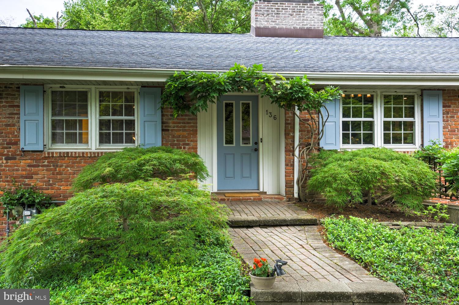 136 Cranbury Road Princeton Junction, NJ 08550 - Photo 4 of 40