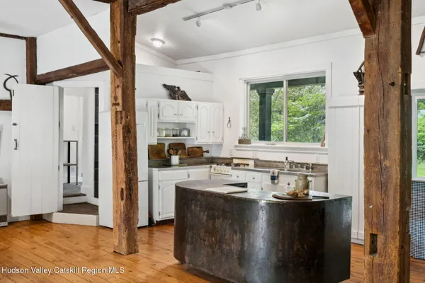 $1,199,000 | 3207-3209 Highway 212, Woodstock, NY 12409