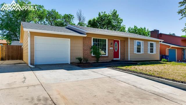 4560 Beaumont Road Colorado Springs, CO 80916 - Photo 3 of 27
