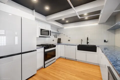$350,000 | 1601 South Michigan Avenue, Unit 107, Chicago, IL 60616