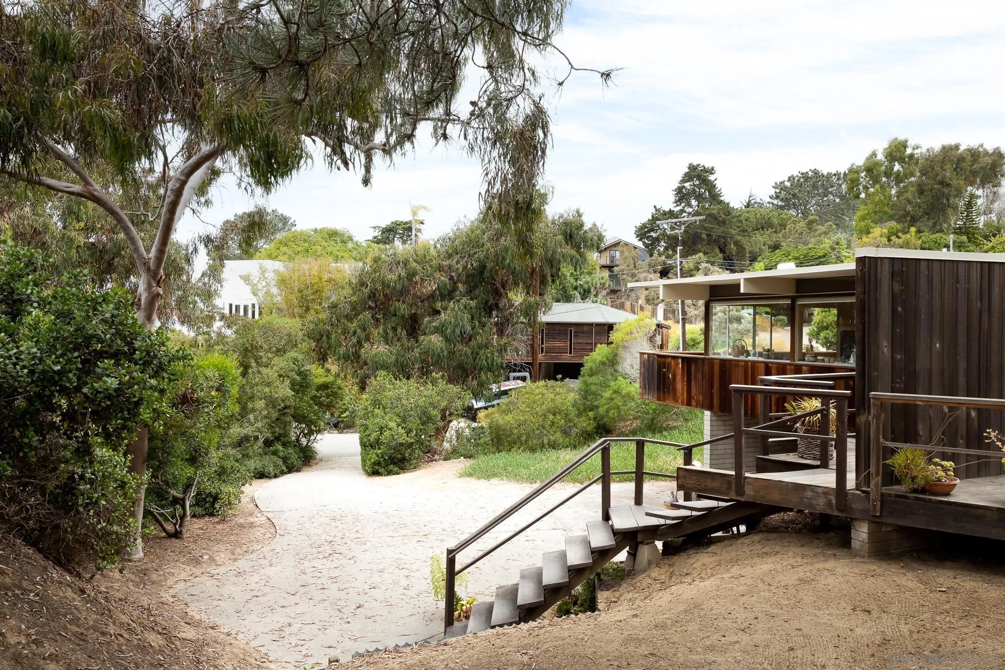 1945 Balboa Avenue Del Mar, CA 92014 - Photo 4 of 25 a view of a two chair in the roof deck