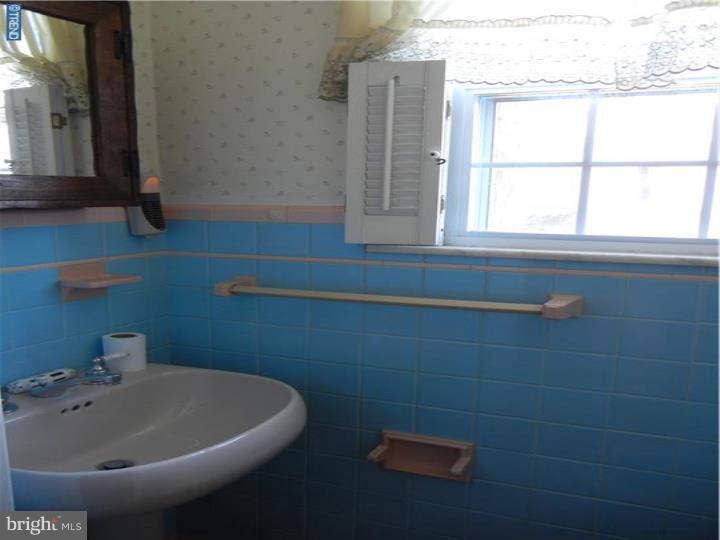300 Pomeroy Street Ridley Park, PA 19078 - Photo 11 of 24 Half Bath
