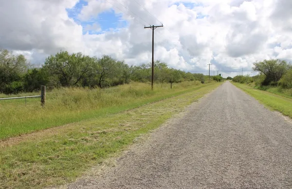 $850,000 | 375 County Road 401, Falfurrias, TX 78355