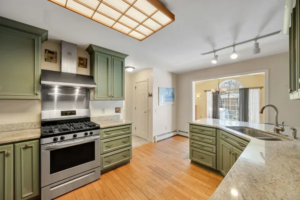 $650,000 | 72 Grey Meadow Drive, Burlington, VT 05408