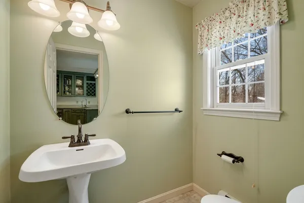 $650,000 | 72 Grey Meadow Drive, Burlington, VT 05408