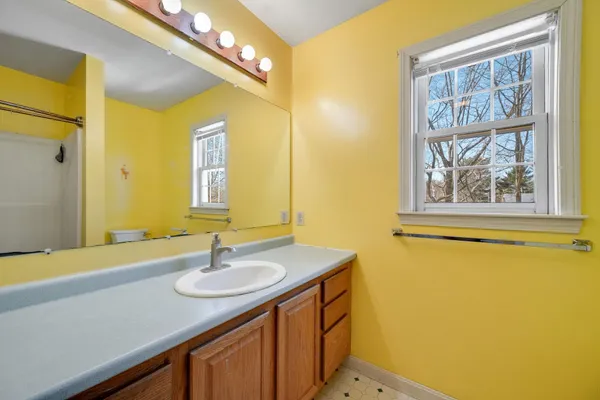 $650,000 | 72 Grey Meadow Drive, Burlington, VT 05408