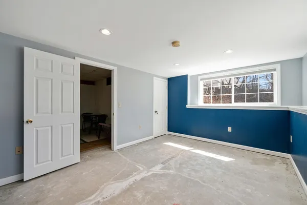 $650,000 | 72 Grey Meadow Drive, Burlington, VT 05408