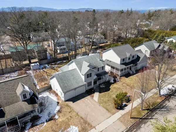 $650,000 | 72 Grey Meadow Drive, Burlington, VT 05408