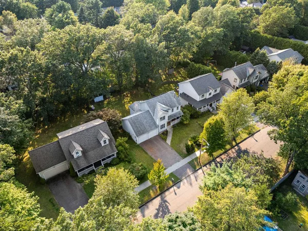 $650,000 | 72 Grey Meadow Drive, Burlington, VT 05408