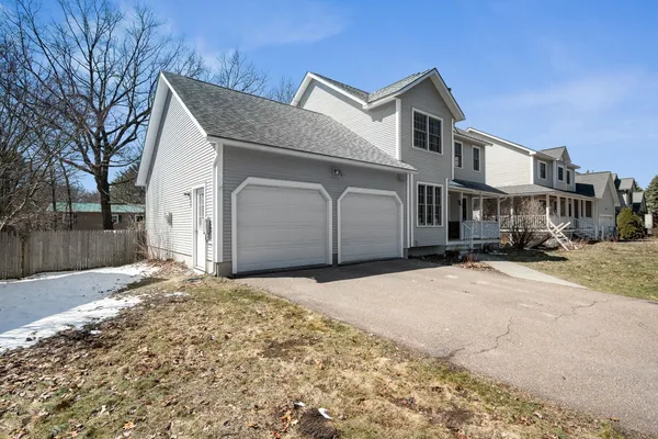 $650,000 | 72 Grey Meadow Drive, Burlington, VT 05408