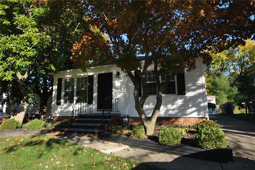 5951 Wareham Drive Parma, OH 44129 - Photo 1 of 19