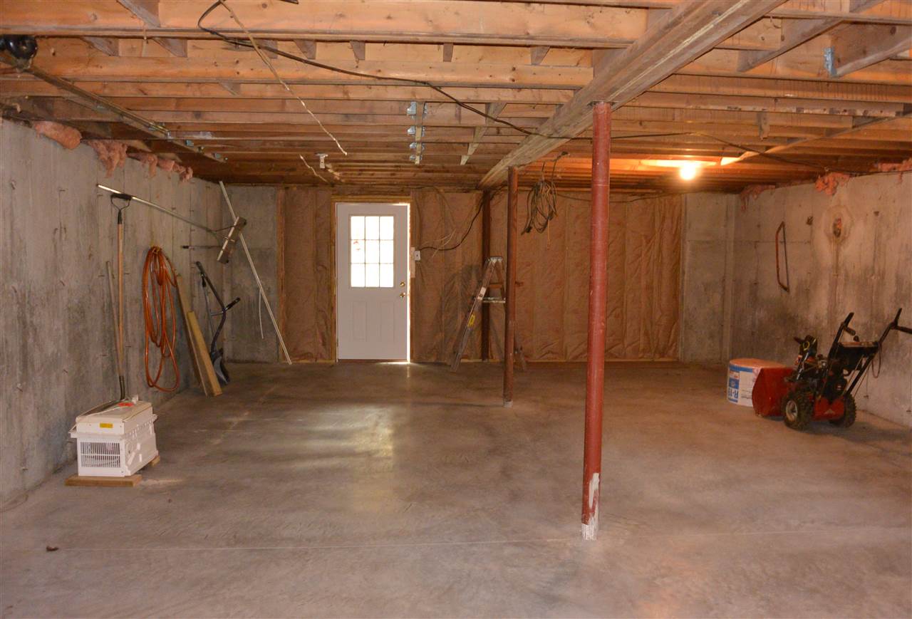 42 Cross Road Sandown, NH 03873 - Photo 13 of 14
