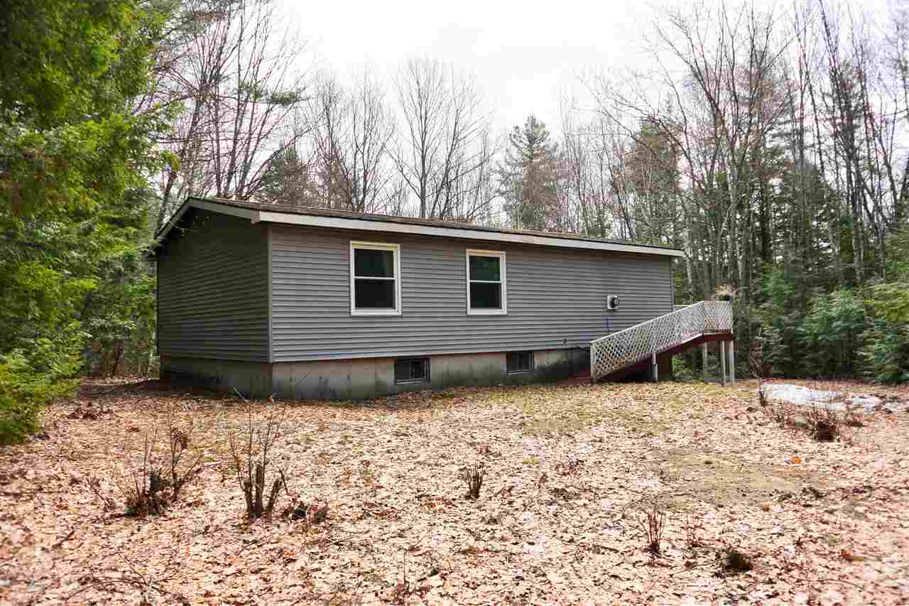42 Cross Road Sandown, NH 03873 - Photo 3 of 14