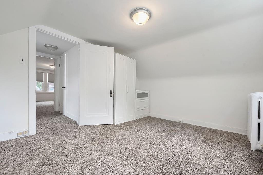 6418 Landview Road Pittsburgh, PA 15217 - Photo 31 of 40 a view of an empty room and a bathroom