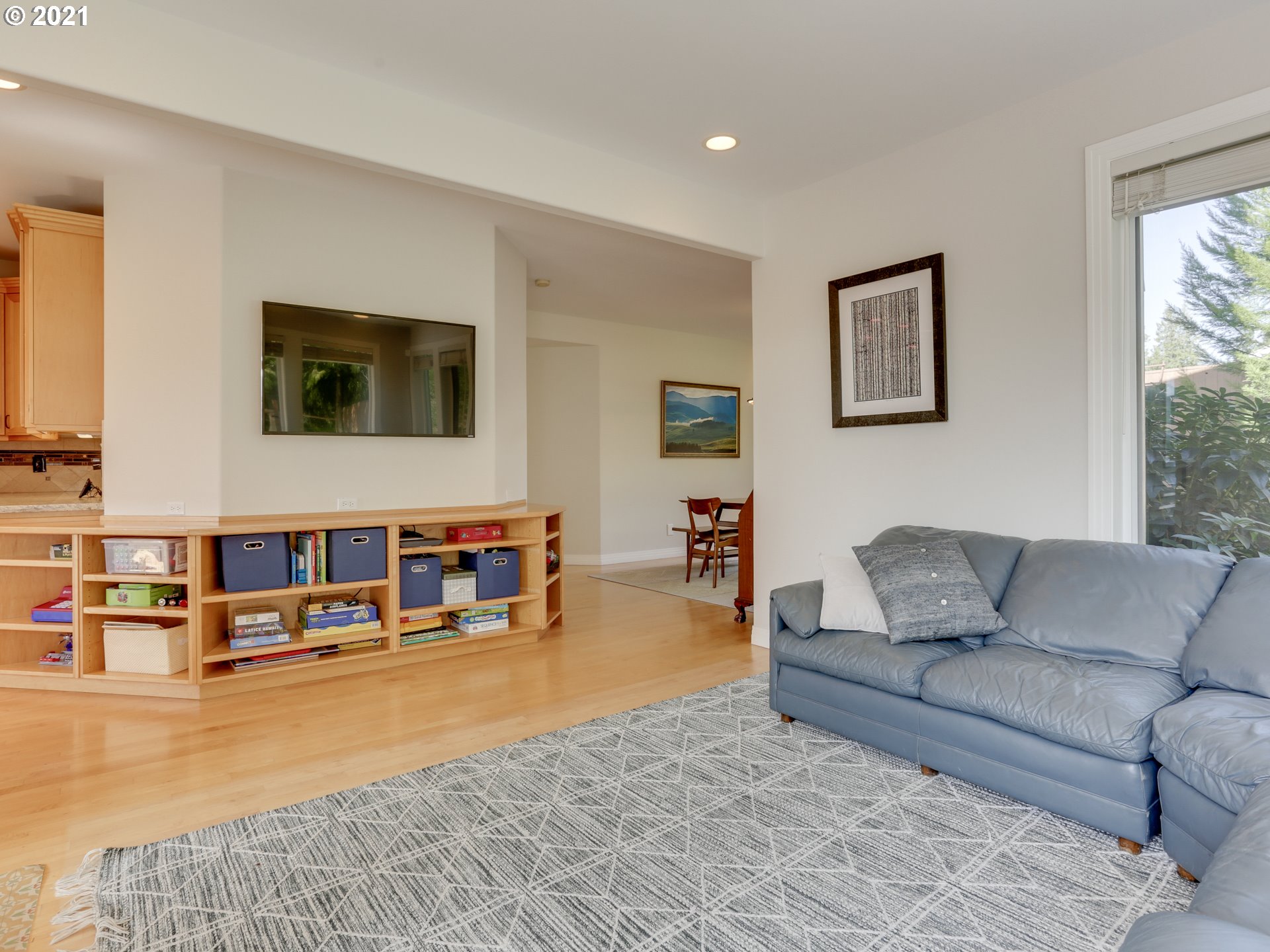 2824 Northwest Mill Pond Road Portland, OR 97229 - Photo 11 of 31 Gallery Image 11