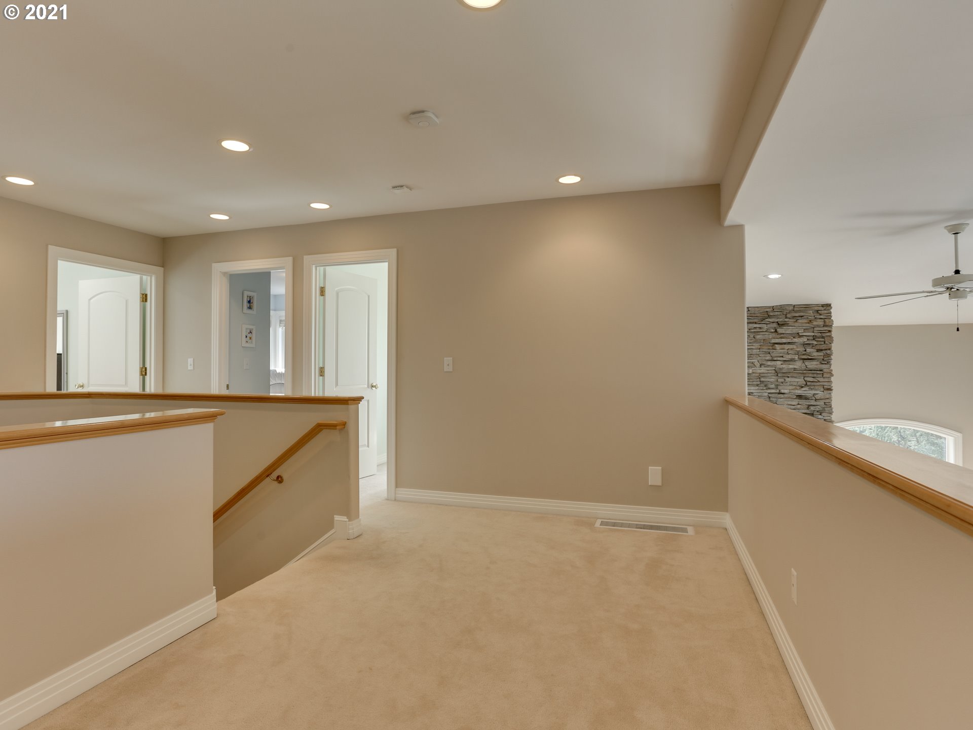 2824 Northwest Mill Pond Road Portland, OR 97229 - Photo 14 of 31 Gallery Image 14
