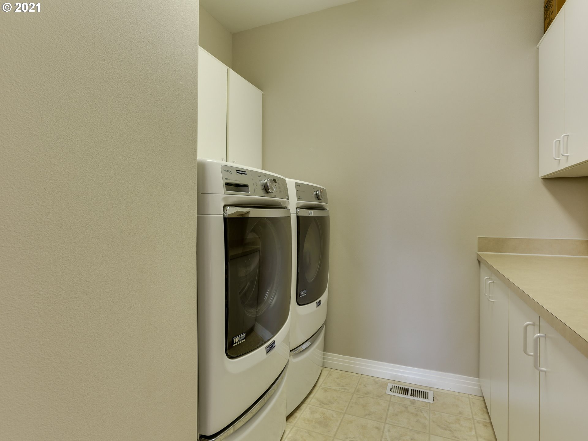 2824 Northwest Mill Pond Road Portland, OR 97229 - Photo 27 of 31 Gallery Image 27