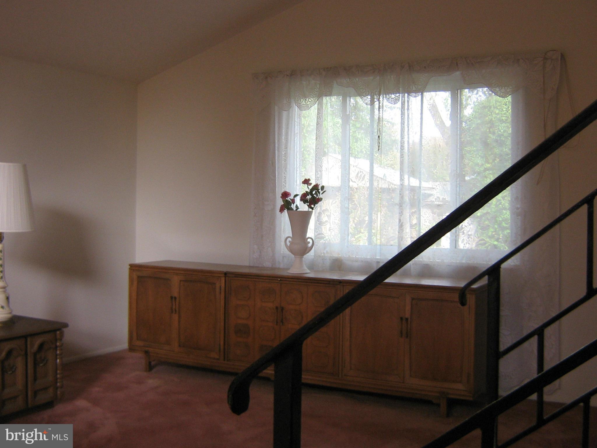 11803 Mentone Road Silver Spring, MD 20906 - Photo 6 of 26 Living Room