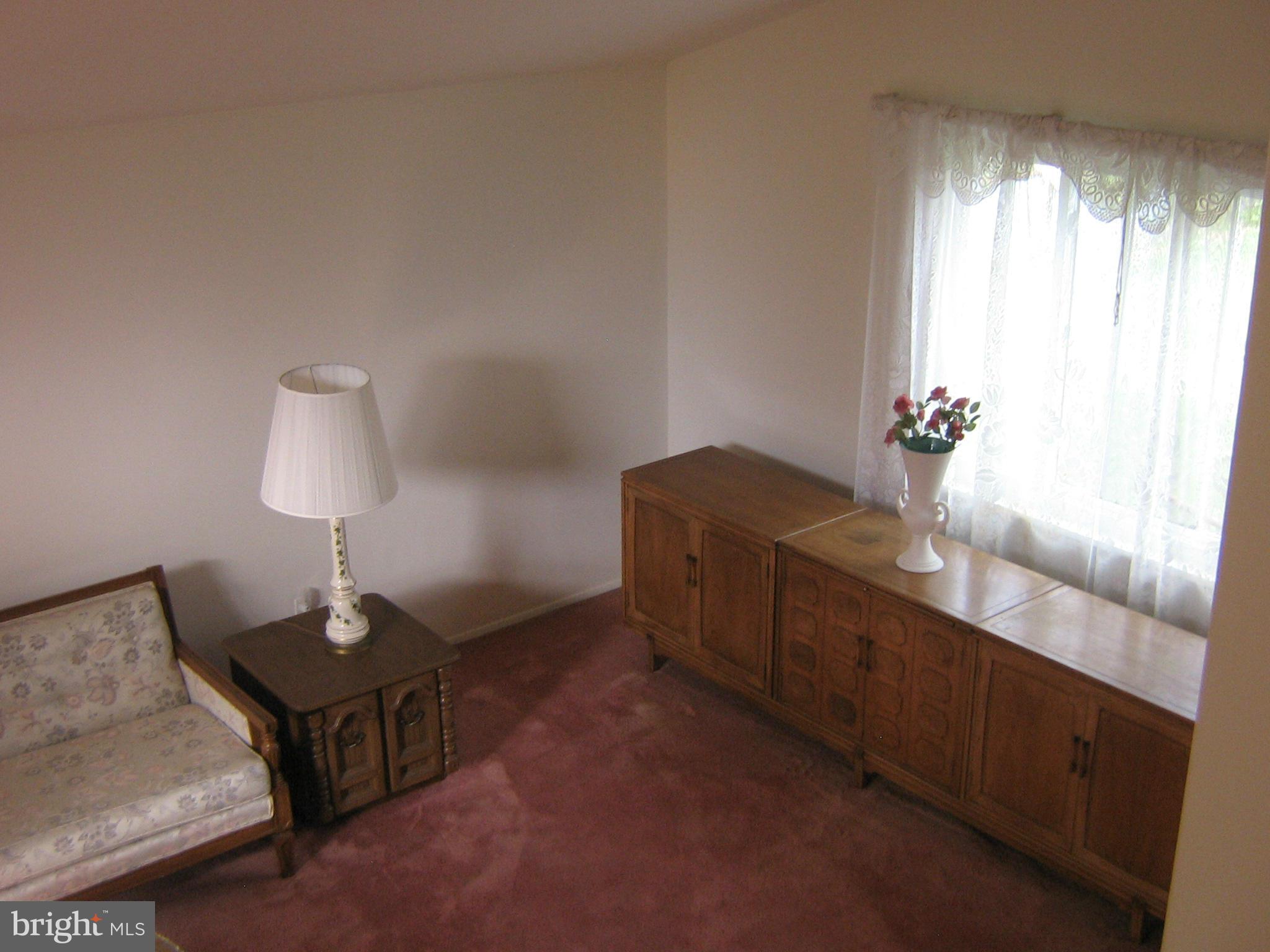 11803 Mentone Road Silver Spring, MD 20906 - Photo 7 of 26 Living Room