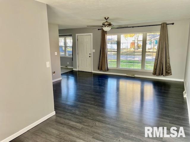 2612 East Griffiths Avenue Springfield, IL 62702 - Photo 2 of 9