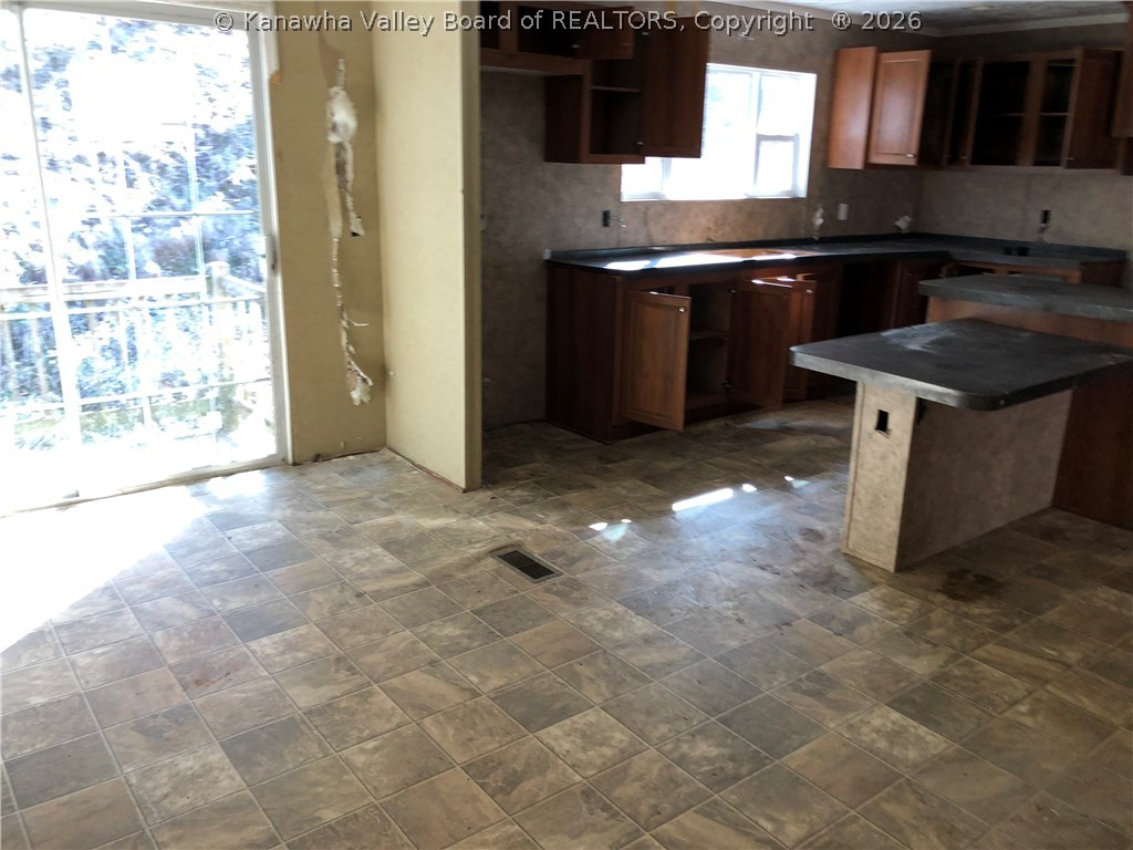 748 Johns Fork Road North Elkview, WV 25071 - Photo 4 of 5 Gallery Image 4