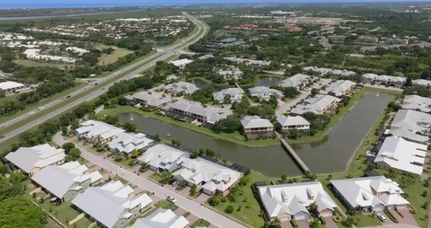 $315,000 | 1875 Bridgepointe Circle, Unit 31, Vero Beach, FL 32967