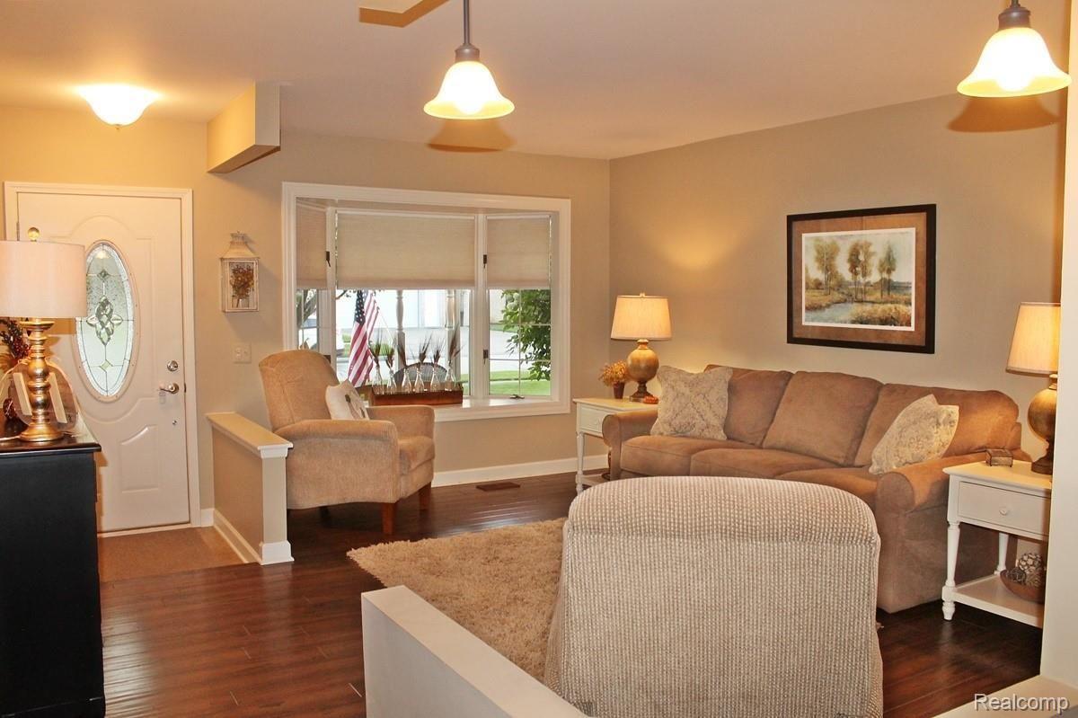 7424 Provincial Road Canton, MI 48187 - Photo 39 of 58 IMG_1867.JPG