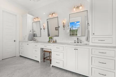 $1,395,000 | 3900 Indian Bay Drive, Lake Charles, LA 70605