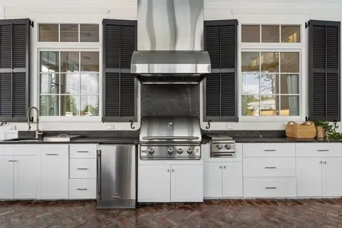 $1,395,000 | 3900 Indian Bay Drive, Lake Charles, LA 70605