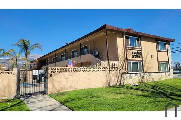 $3,800 | 811 Orchid Court, Unit L, Upland, CA 91786