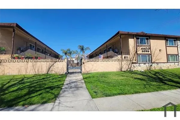 $3,800 | 811 Orchid Court, Unit L, Upland, CA 91786