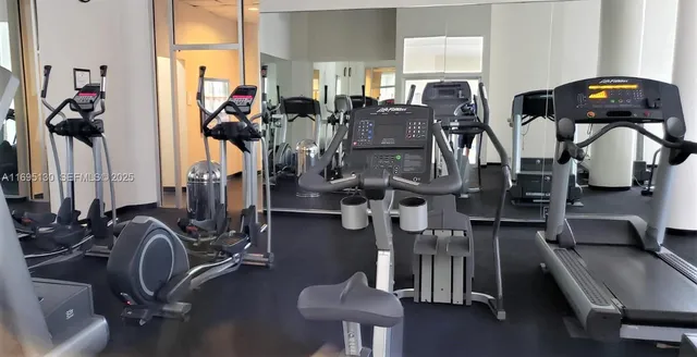 $1,440,000 | 5161 Collins Avenue, Unit 1714, Miami Beach, FL 33140