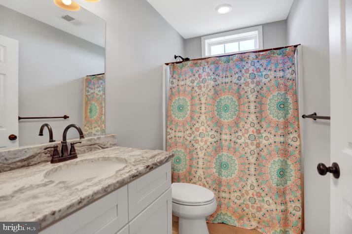 11326 Daysville Road Frederick, MD 21701 - Photo 27 of 38 Full bathroom