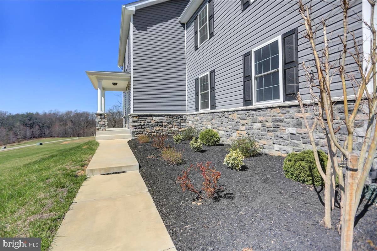 11326 Daysville Road Frederick, MD 21701 - Photo 5 of 38 Gallery Image 5