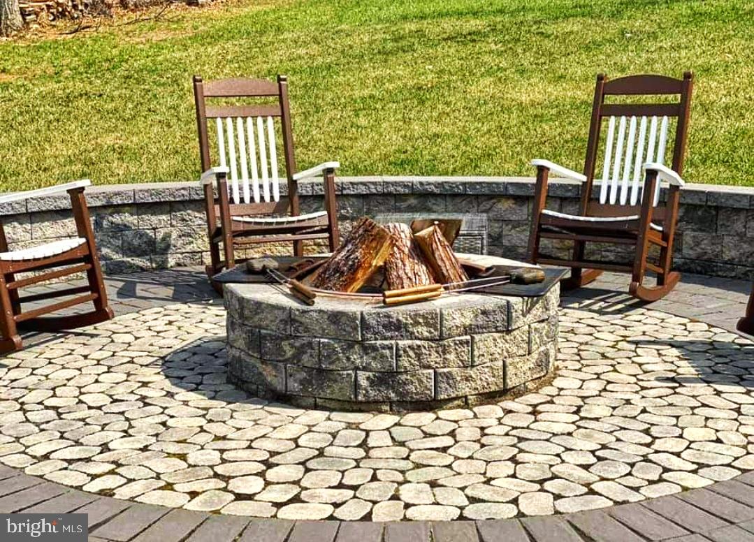 11326 Daysville Road Frederick, MD 21701 - Photo 8 of 38 Custom patio and fire pit