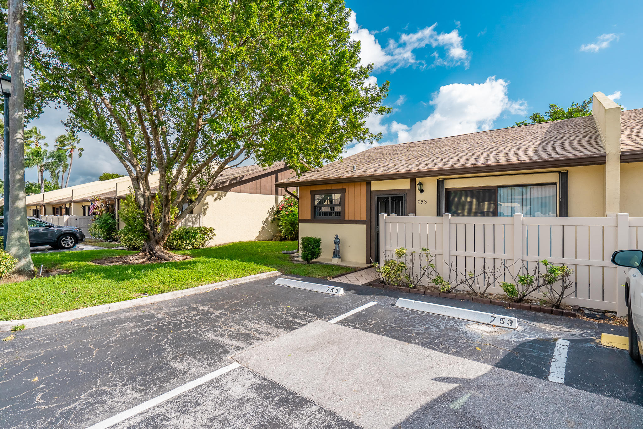 753 Banks Road, Unit 753 Margate, FL 33063 - Photo 6 of 37 Entrance