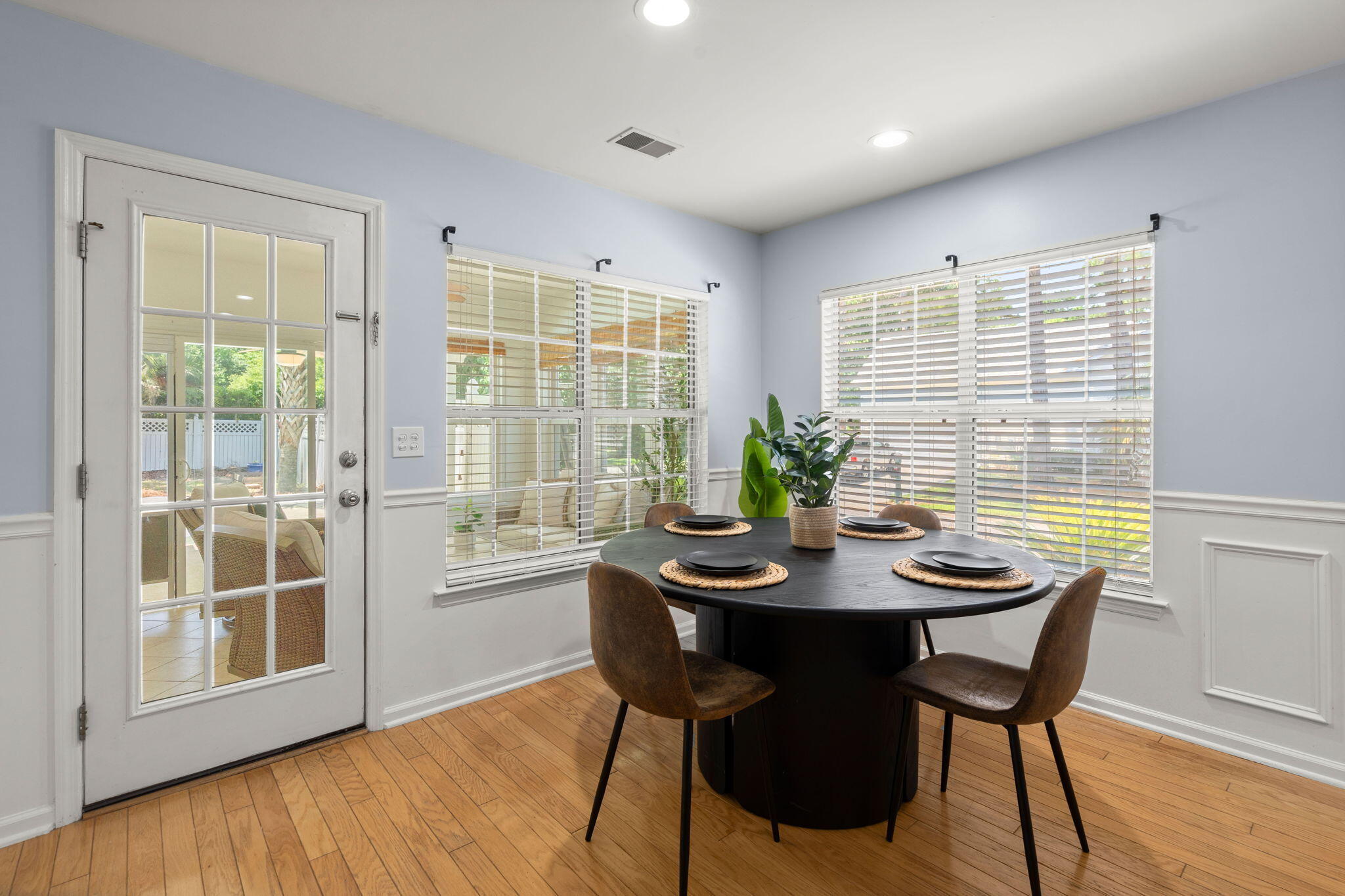 569 Pointe Of Oaks Road Summerville, SC 29485 - Photo 15 of 42 15