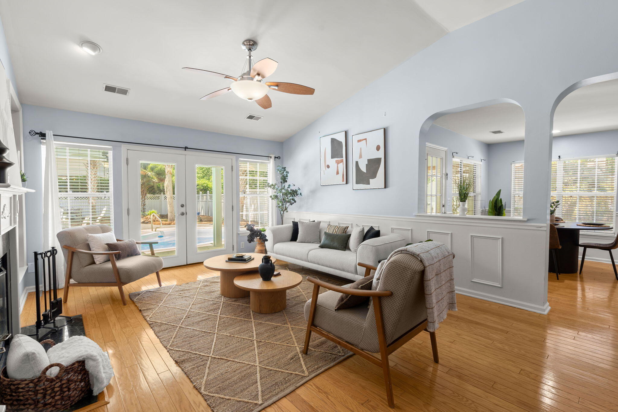 569 Pointe Of Oaks Road Summerville, SC 29485 - Photo 10 of 42 10