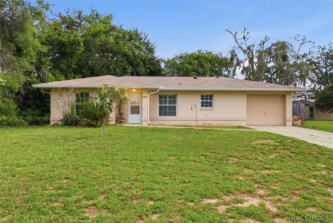 906 Oak Street Inverness, FL 34452 - Photo 1 of 35