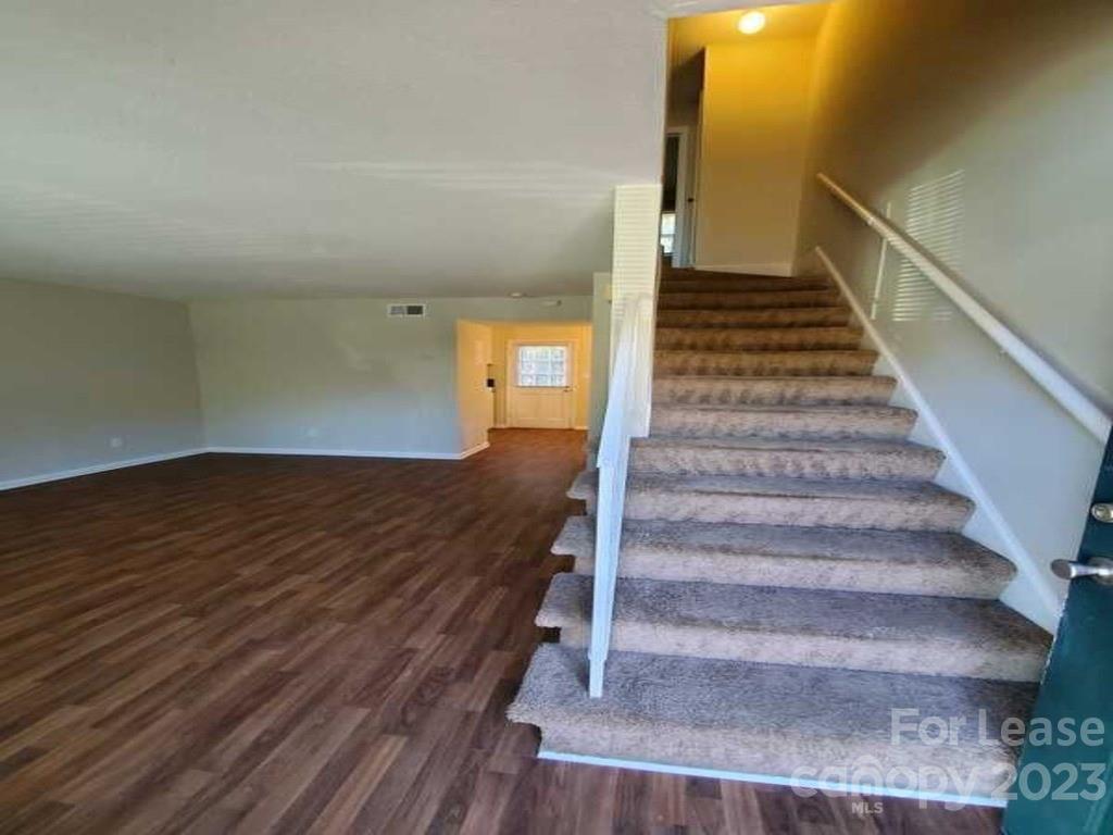 1411 Sharon Road Charlotte, NC 28210 - Photo 4 of 5 a view of entryway